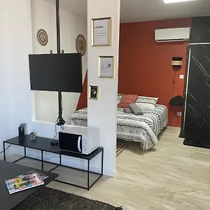 Cosy Tt Confort Proche Aeroport Apartment